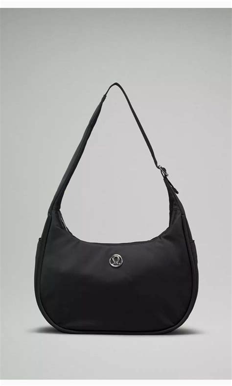 lululemon black shoulder bag